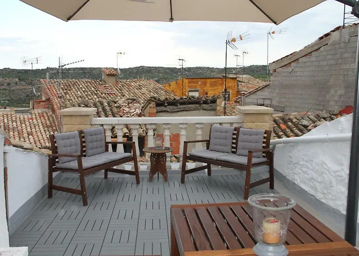 Circuito De Aragon. House Up To 16 Pax * Valdealgorfa