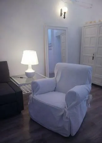 Circuito De Aragon. House Up To 16 Pax Valdealgorfa