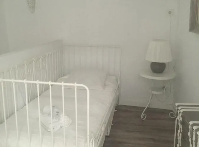 Circuito De Aragon. House Up To 16 Pax Villa *